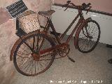 Bicicleta. Bicicleta femenina de 1957. Centro de Interpretación del Paisaje Minero de Linares