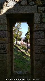 Muralla de Ja�n. Torre�n Sur I. Puerta desde el interior
