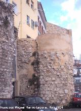 Muralla de Jan. Torren cilndrico de la Carrera de Jess. 