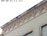 Edificio de la Calle Bernabé Soriano nº 18Y. Cornisa superior